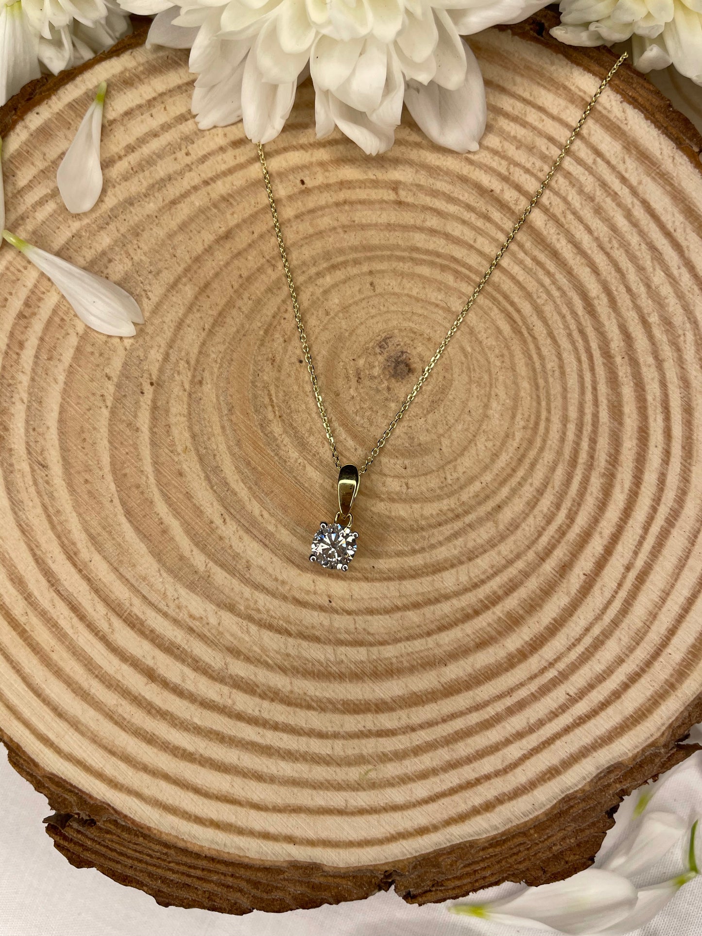 Yellow gold and 0.55ct Diamond Solitaire Pendant