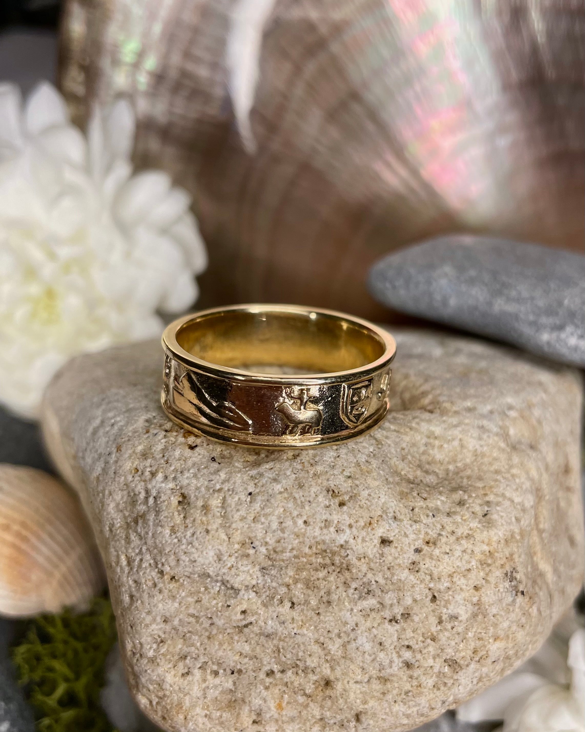 Story of Mayo 9ct Yellow Gold Ring