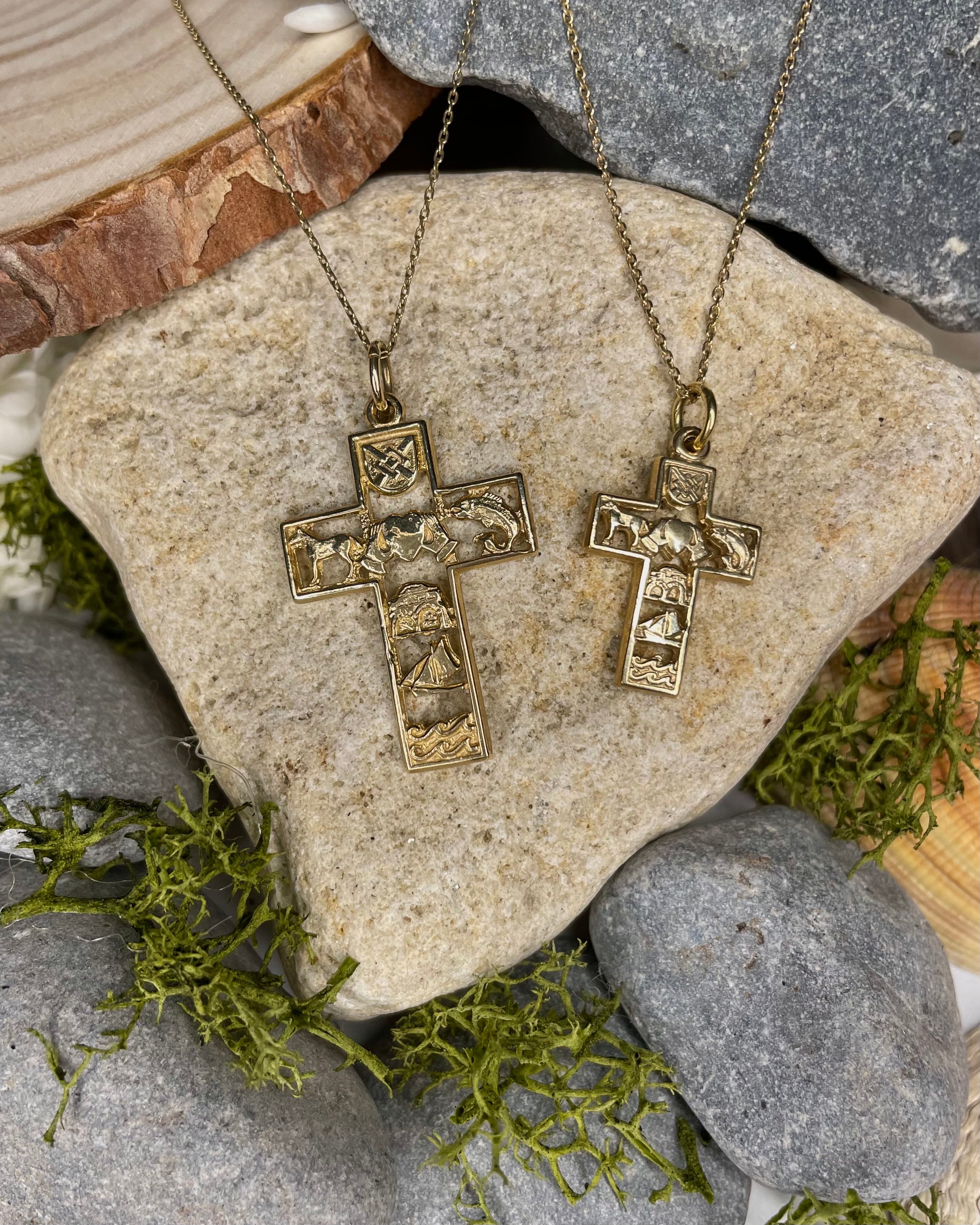 Story of Galway 9ct Gold Open Cross