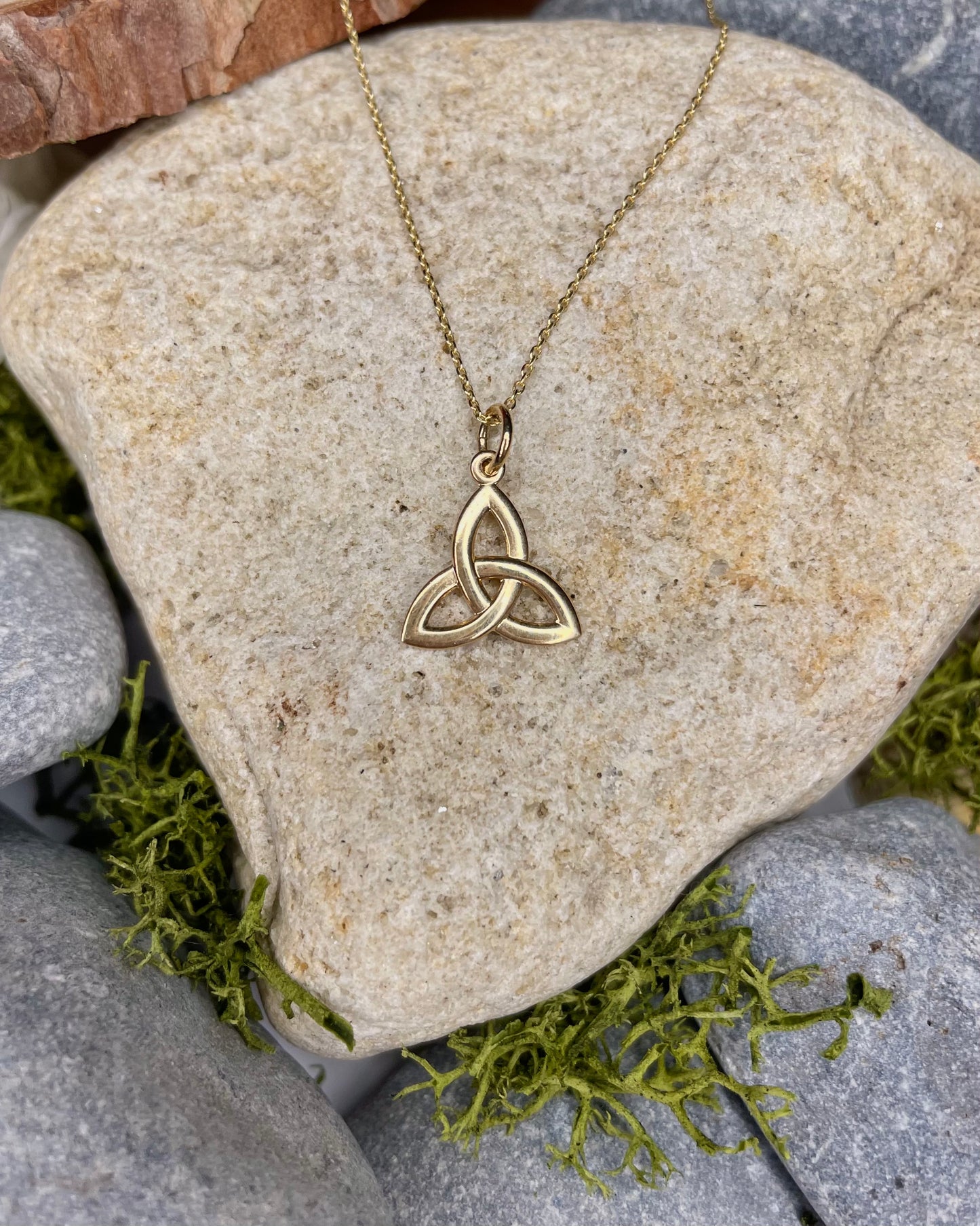 9ct Yellow Gold Mini Trinity Pendant