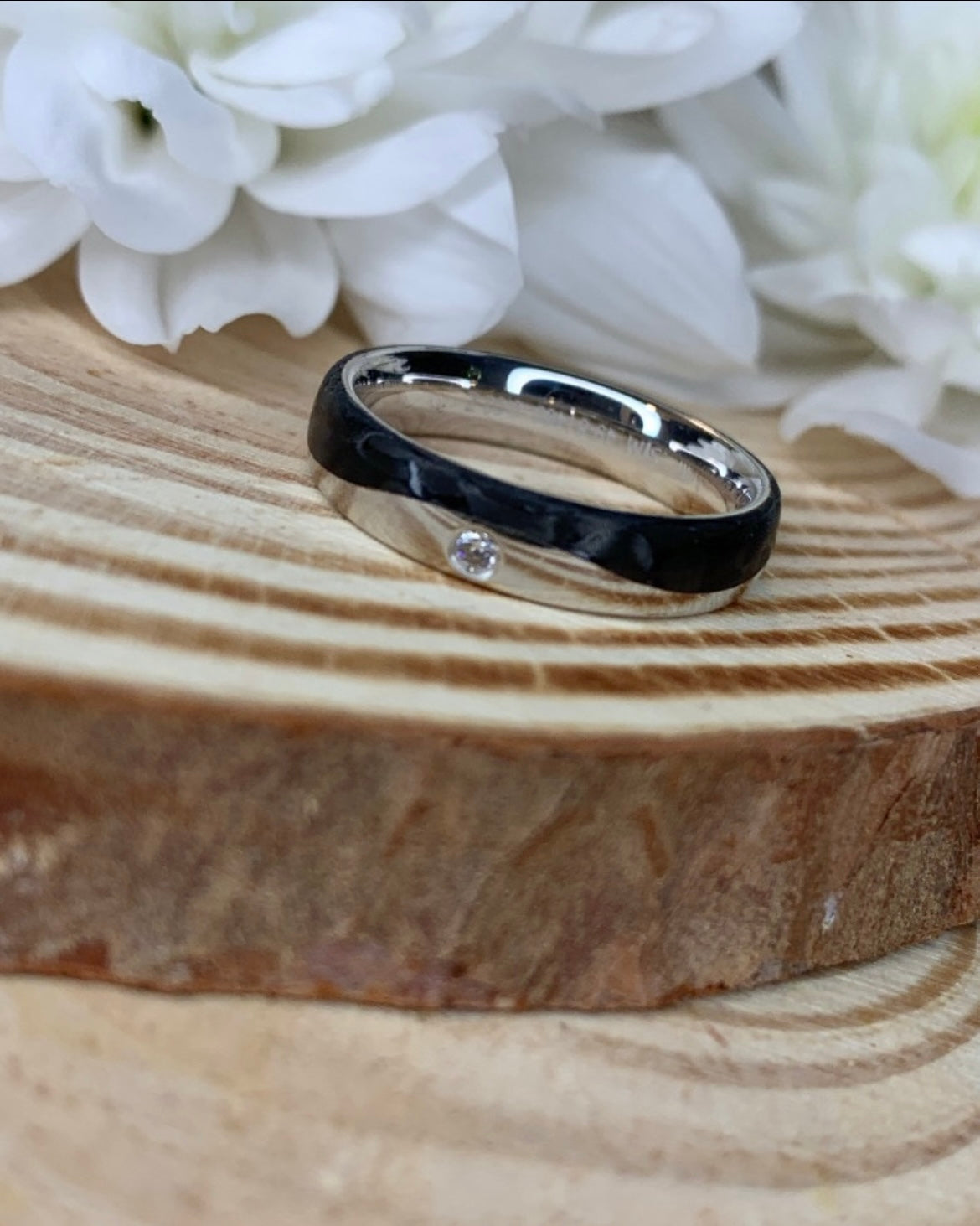 Black Carbon Twist White Gold Diamond Wedding Band