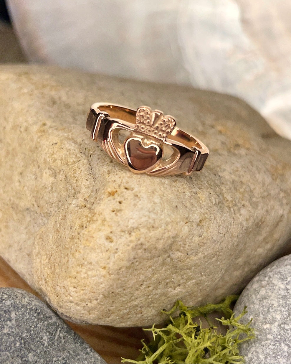 9ct Rose Gold Heavy Ladies Claddagh