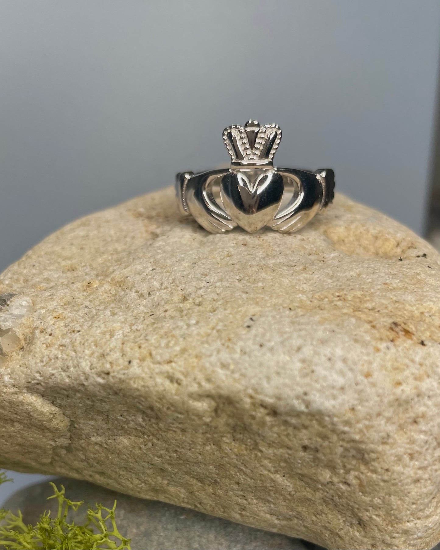 Heavy Men's Sterling Silver Claddagh Ring