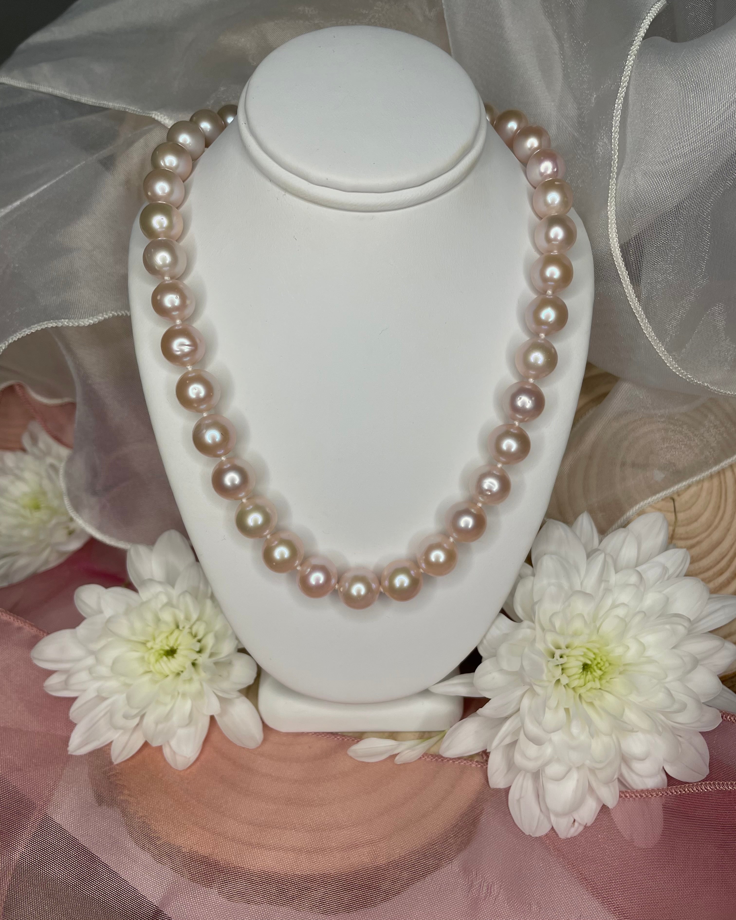 Murano Glass Pearl Champagne Necklace With Crystals | Uno Alla Volta
