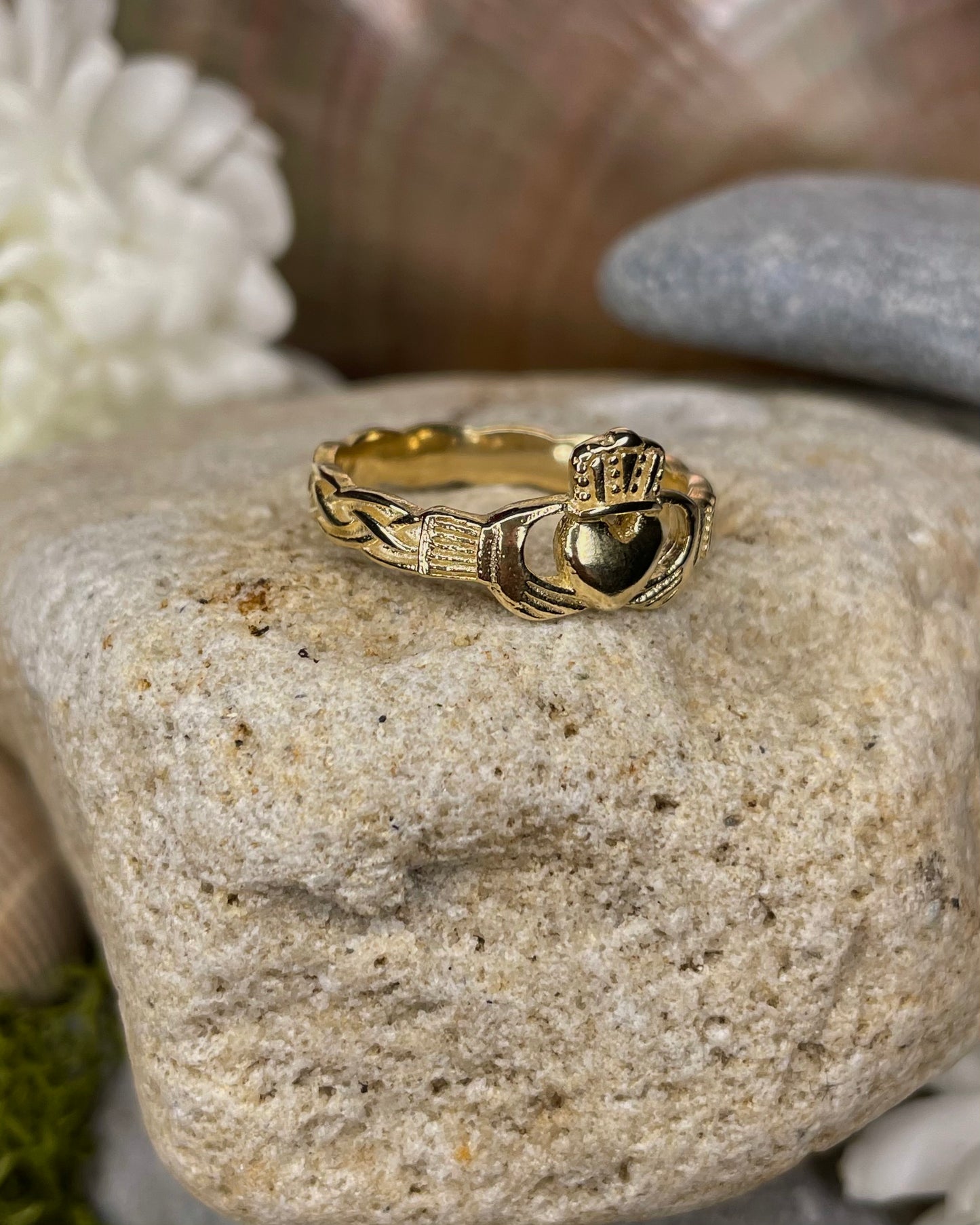 9ct Yellow Gold Claddagh Ring with Celtic Band