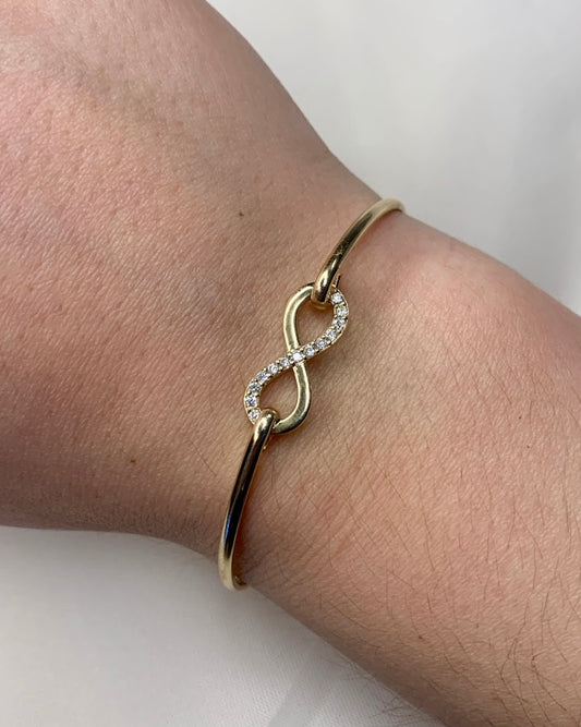 9ct Gold Diamond Infinity Bangle