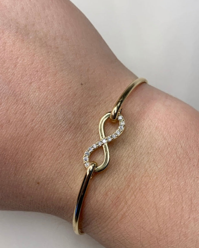 9ct Yellow Gold Diamond Infinity Bangle