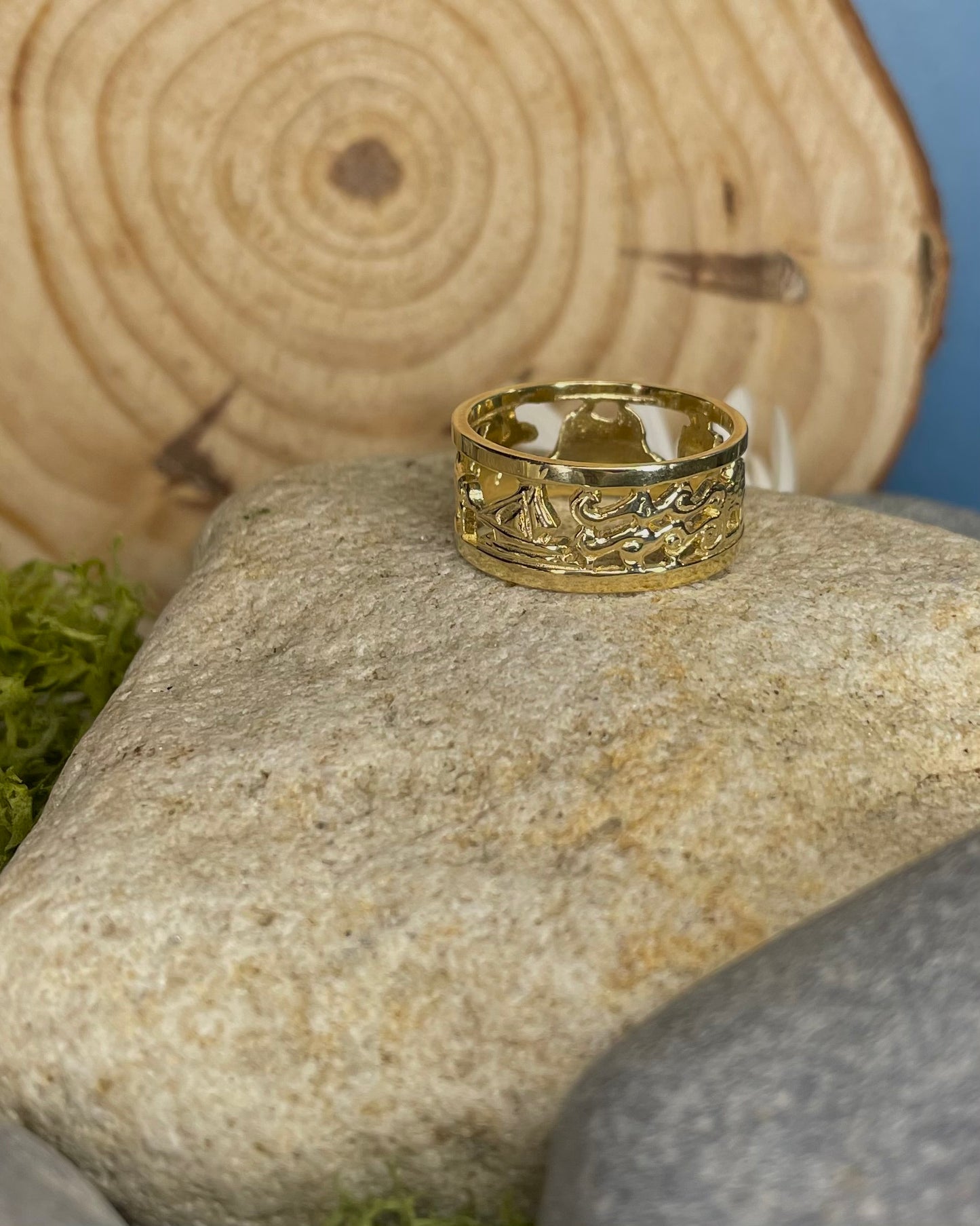 Story of Galway 9ct Openback Ring