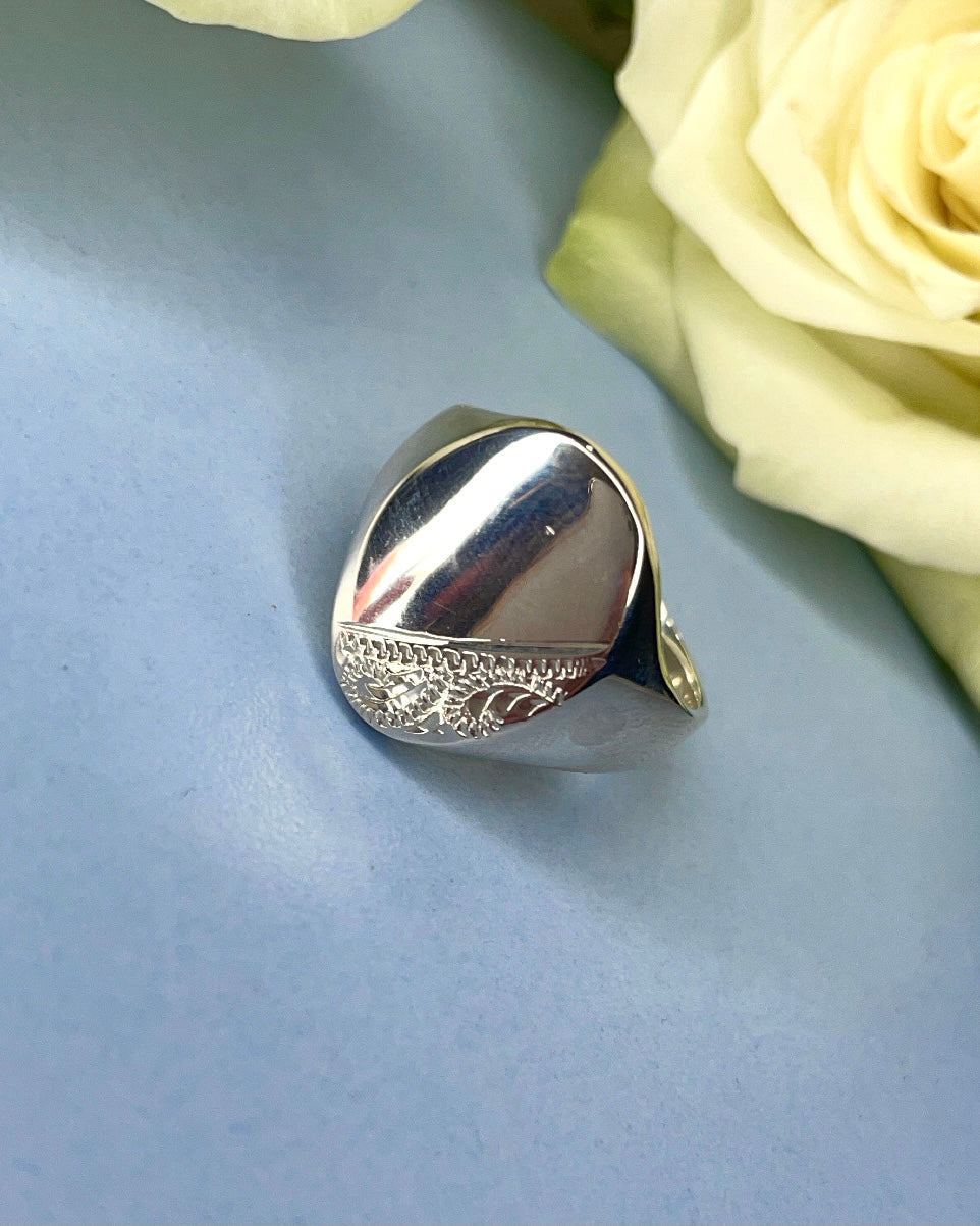 Sterling Silver Oval Design Signet Ring