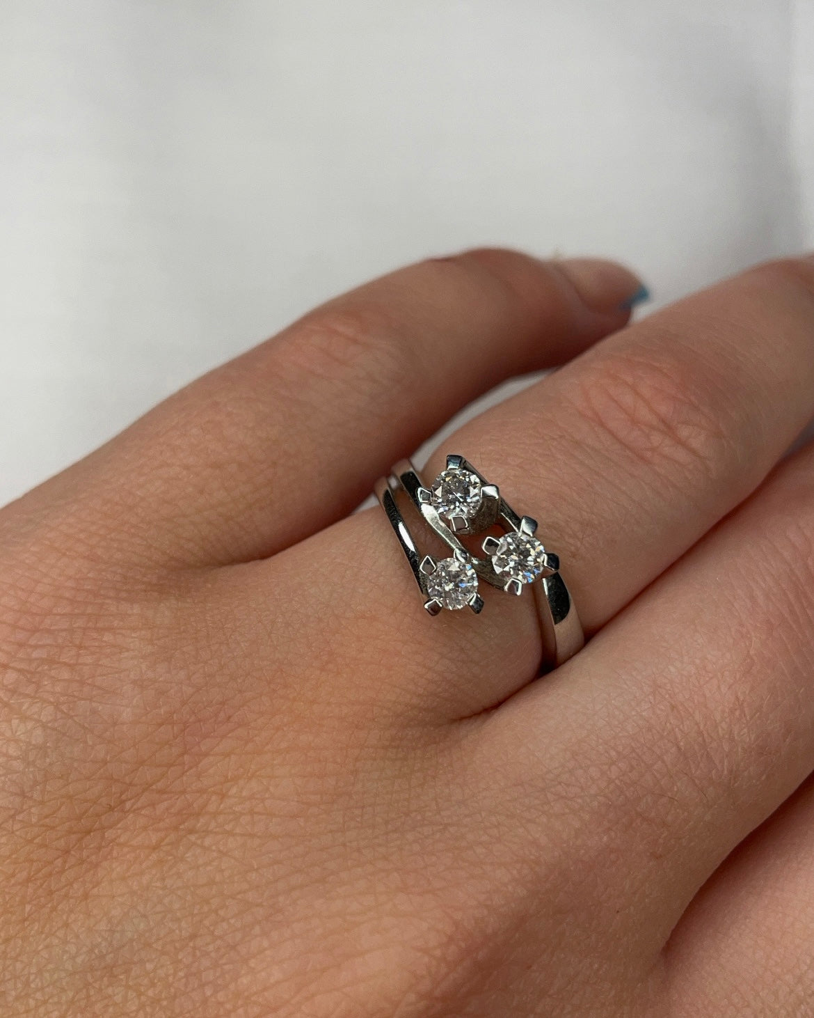 18ct 3 Diamond Trinity Engagement Ring