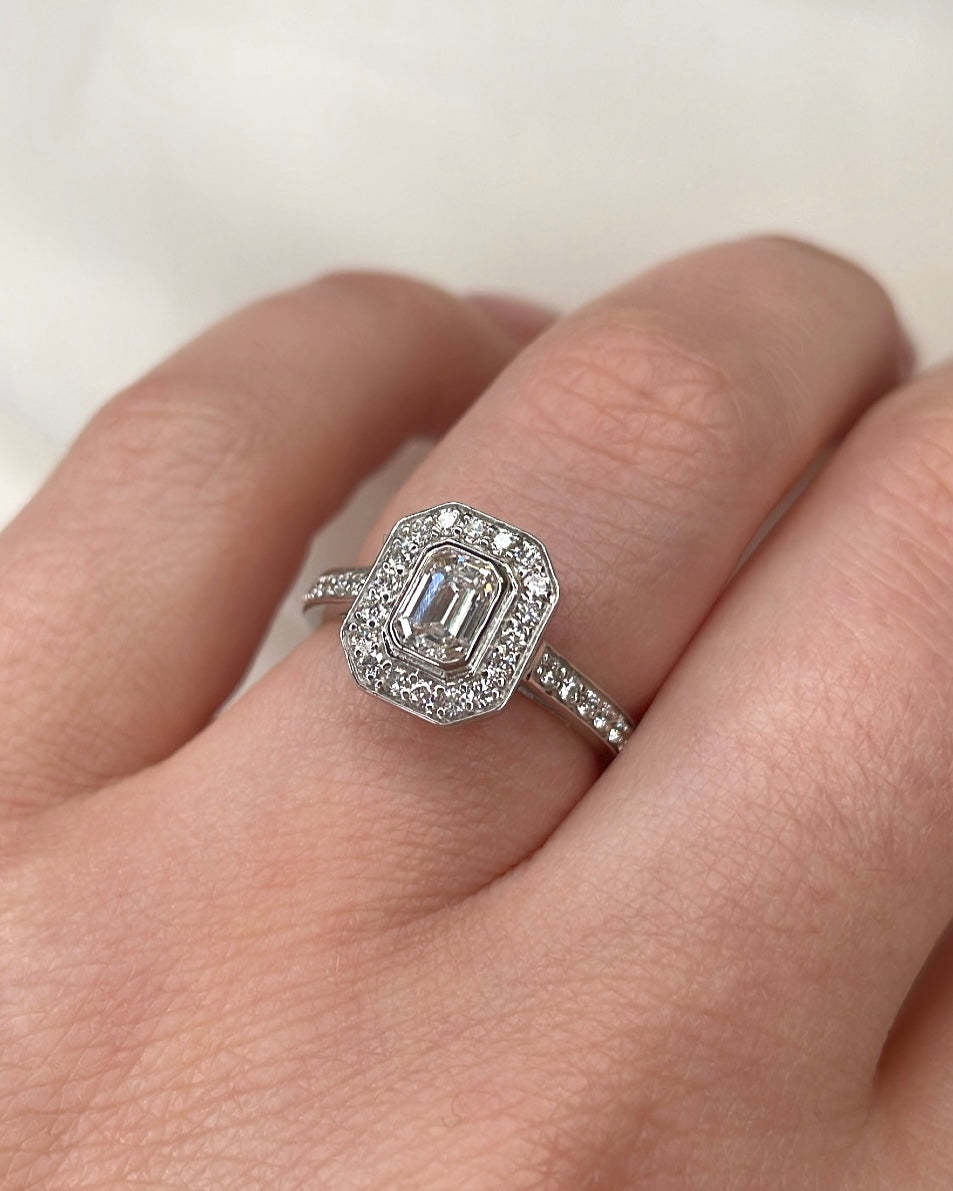 Art Deco Vintage Halo Lab Grown Diamond Engagement Ring