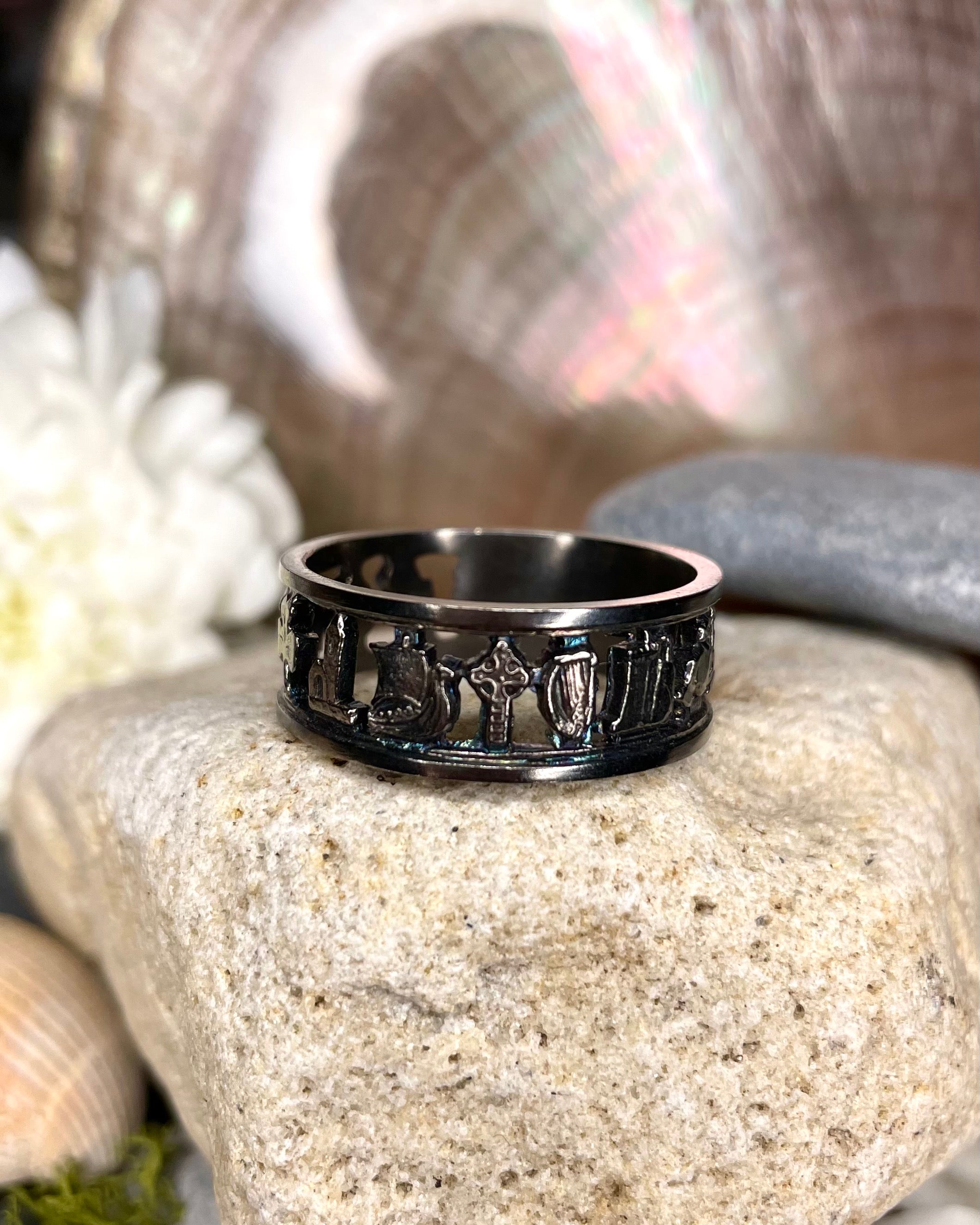 Ring of Ireland Black Rhodium Openback