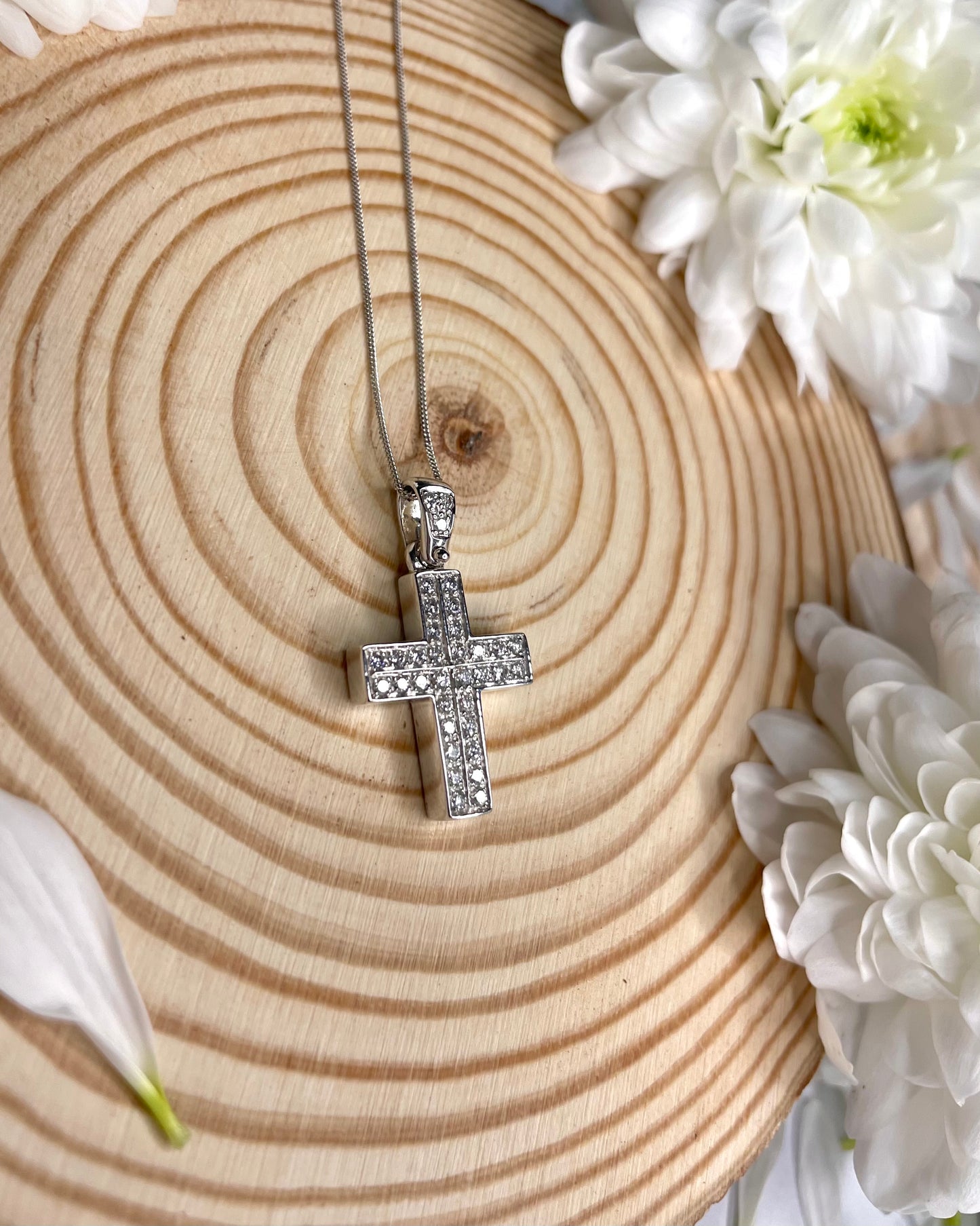 18k Diamond Cross